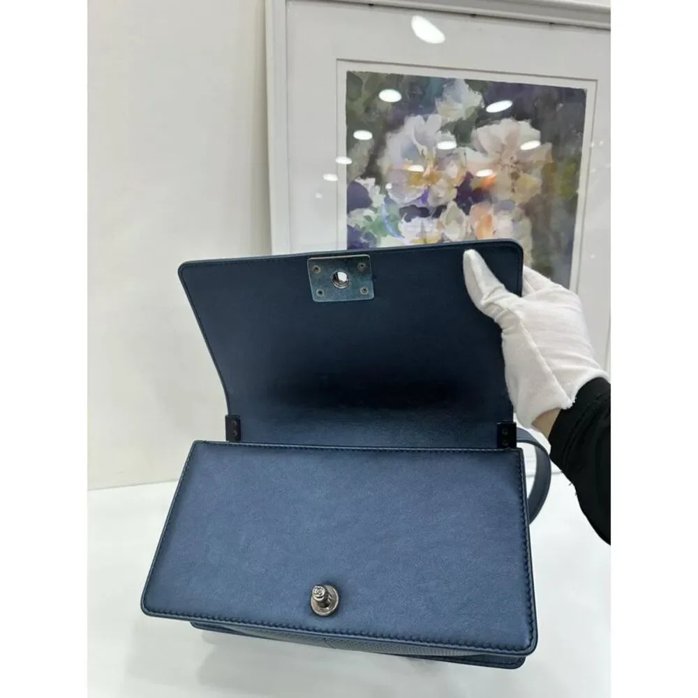 CHANEL brand color